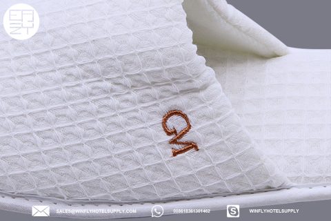 Luxury Hotel Waffle Slippers Wholesale